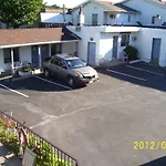 Crystal Inn