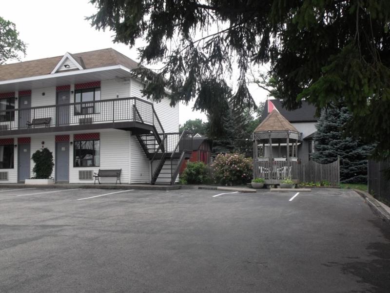 Crystal Motel
