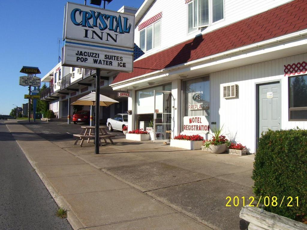 Motel Crystal