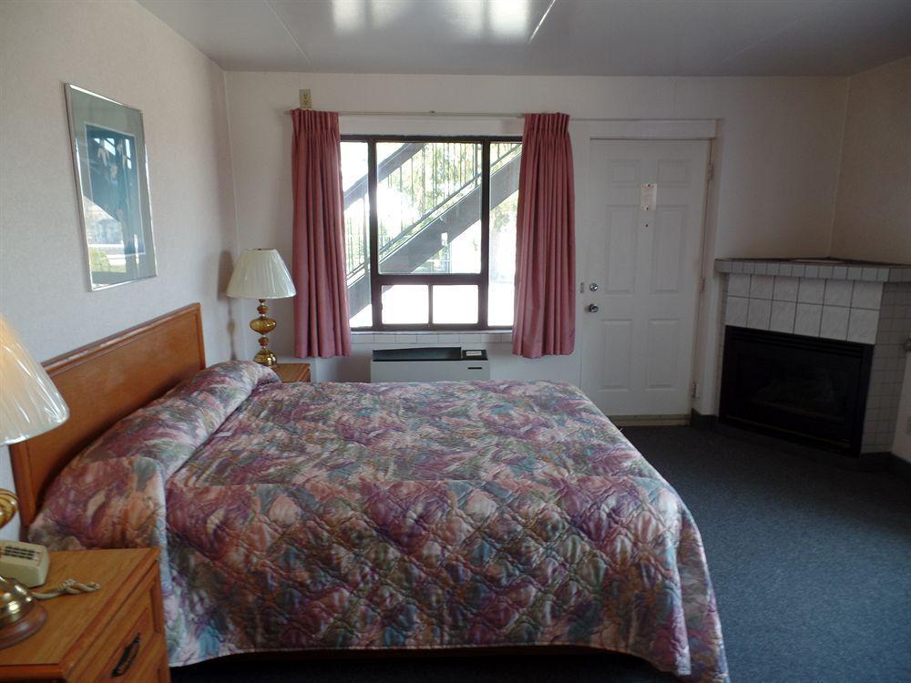 Motel Crystal 2*