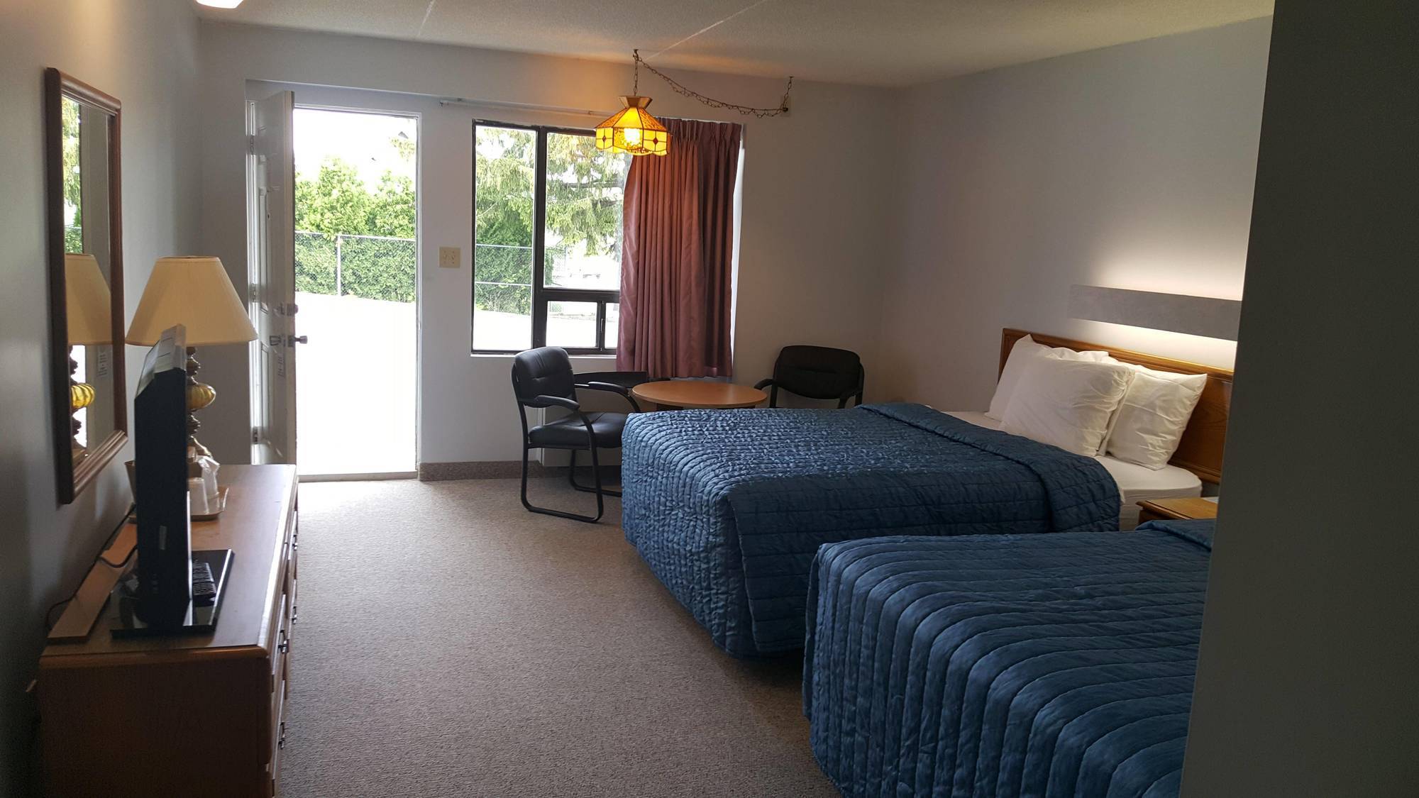 Crystal Motel 2*