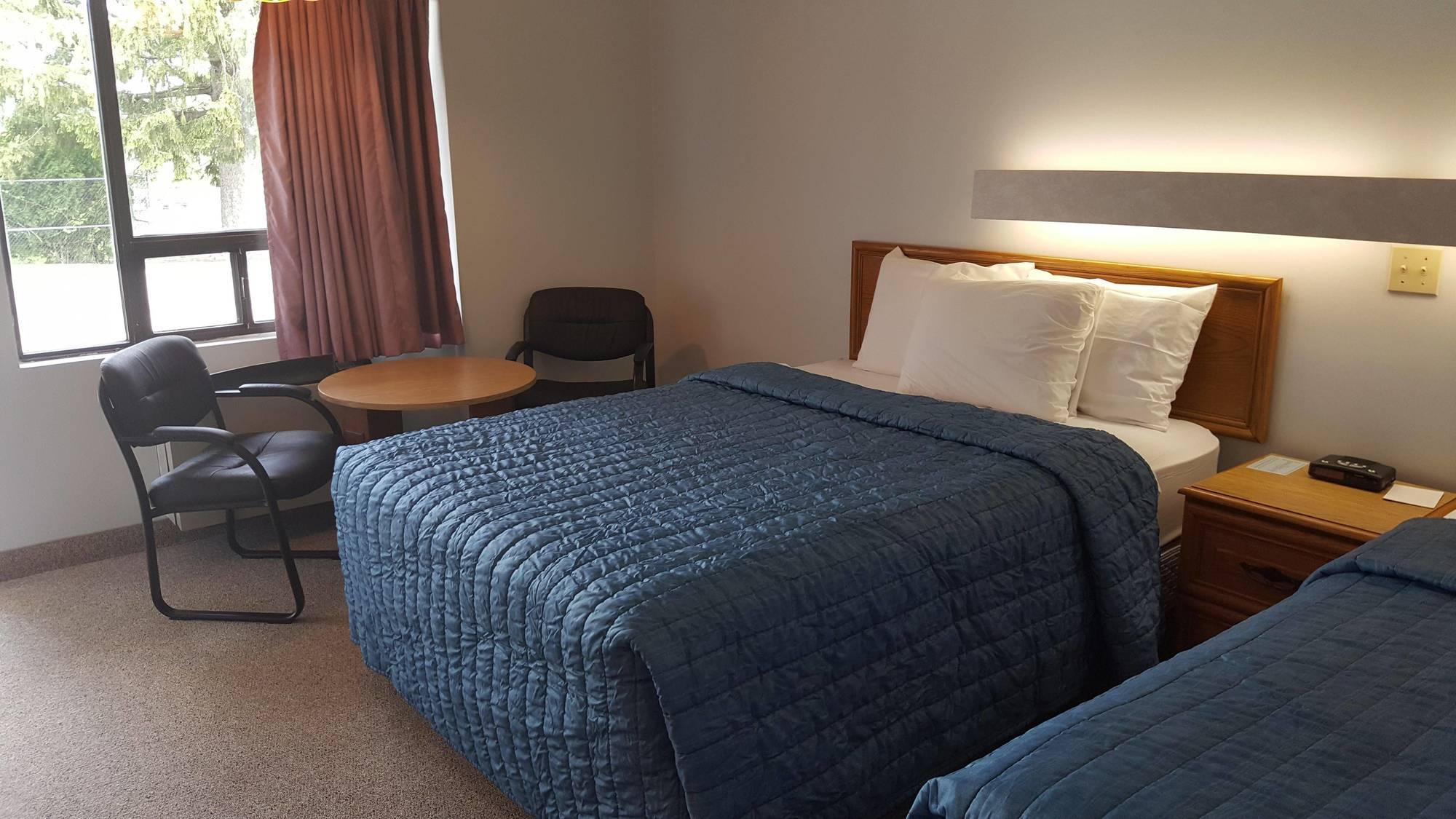 Motel Crystal 2*