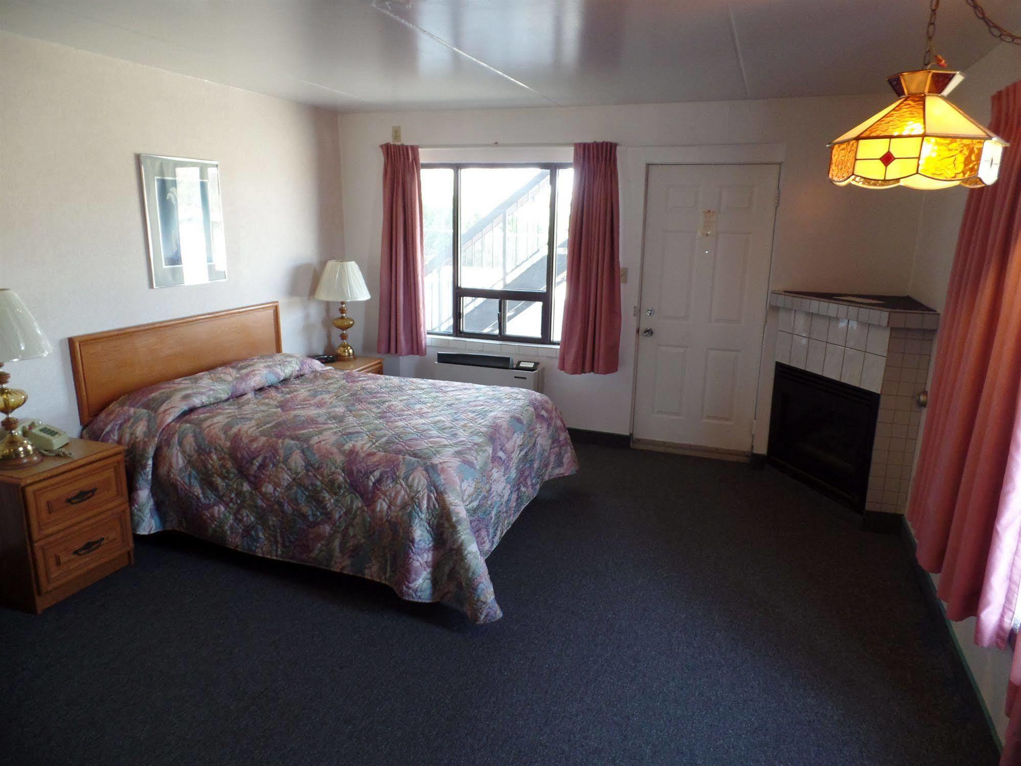 Crystal Motel