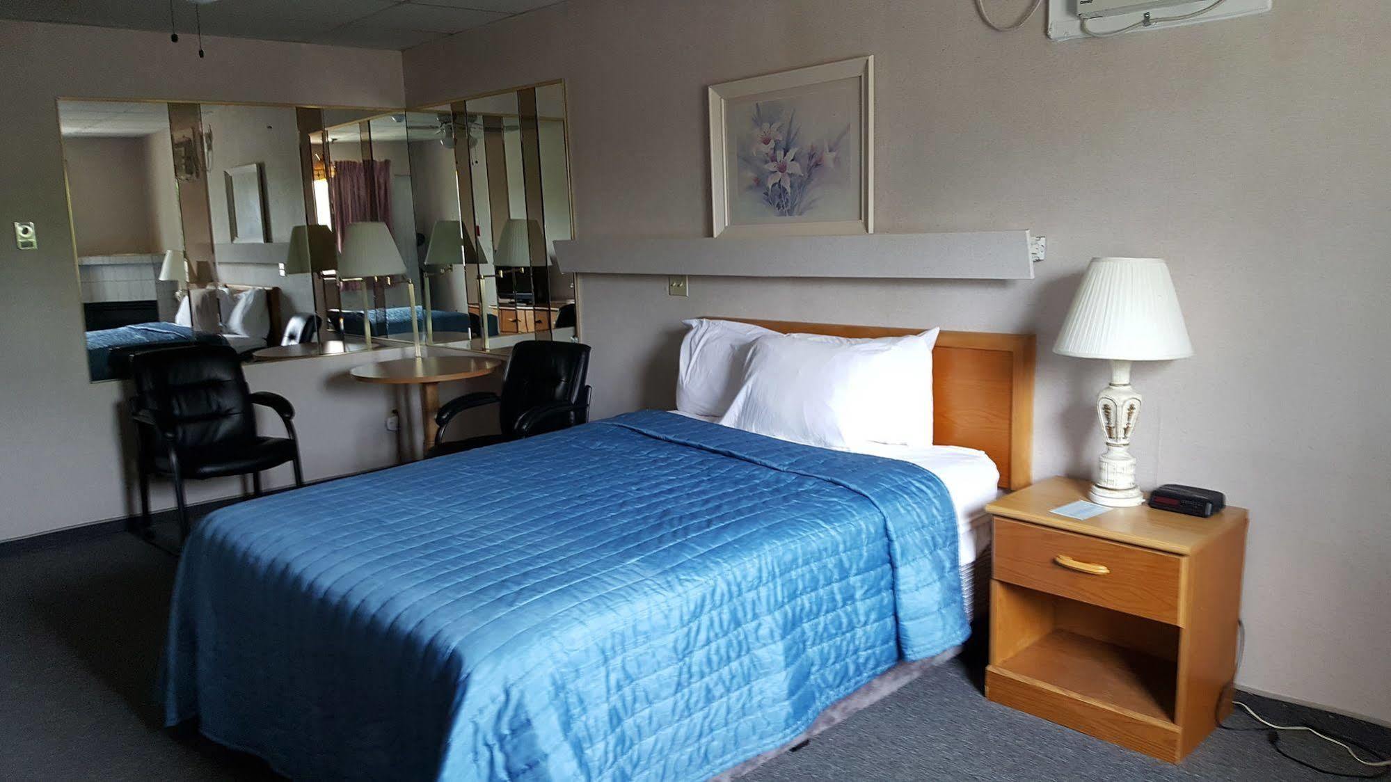 Crystal Motel 2*