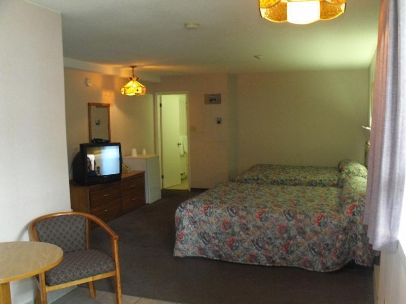 Crystal Motel 2*